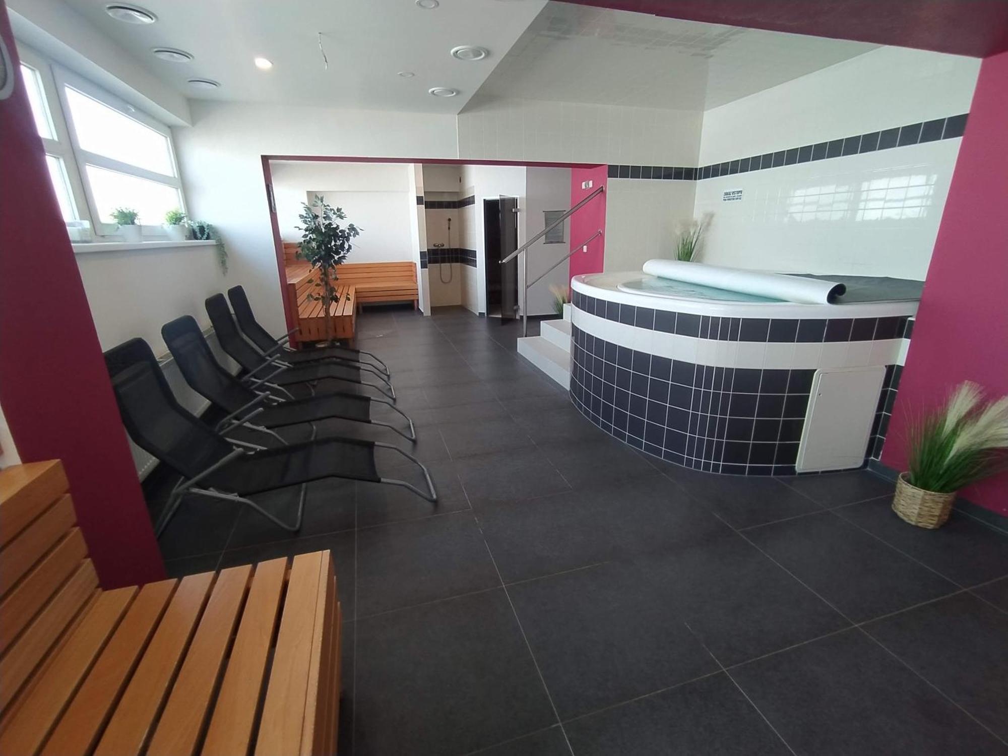 Hotel S-Centrum Benesov  Luaran gambar