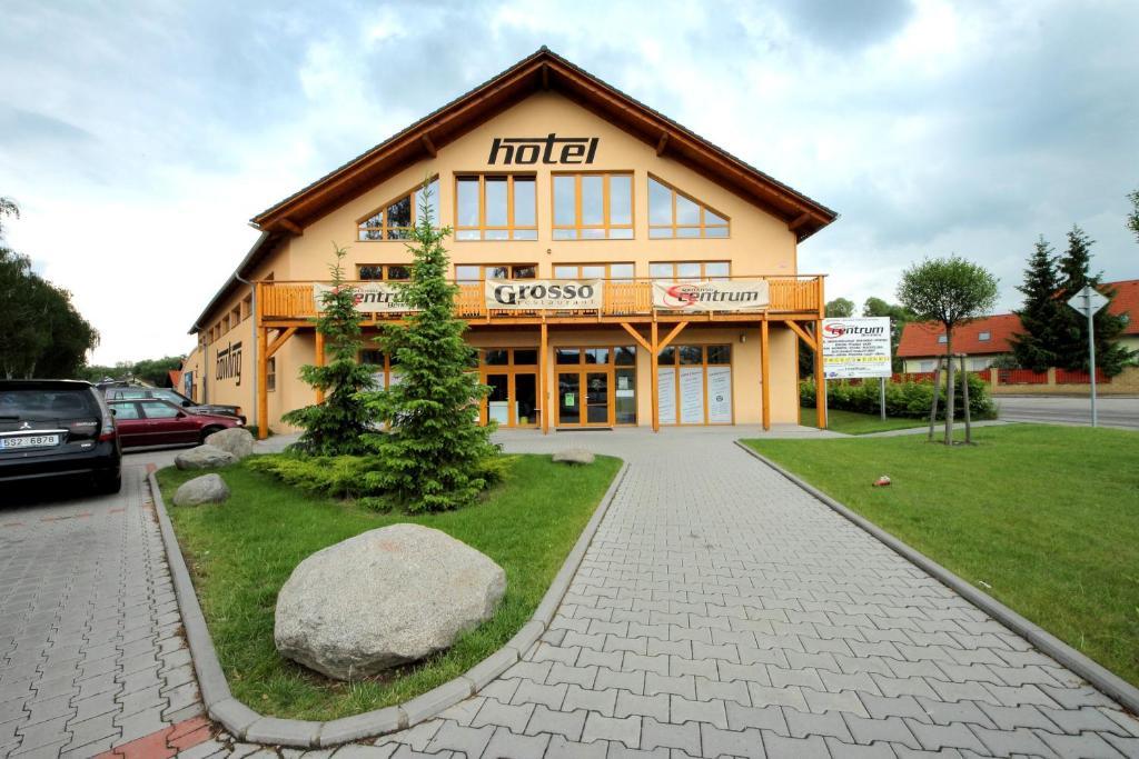 Hotel S-Centrum Benesov  Luaran gambar