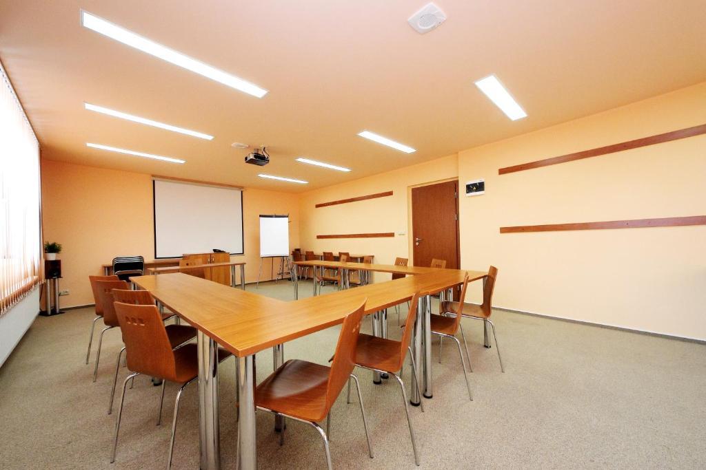 Hotel S-Centrum Benesov  Luaran gambar