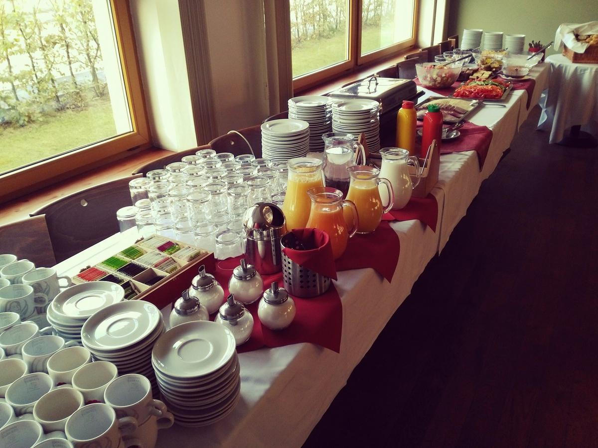 Hotel S-Centrum Benesov  Luaran gambar