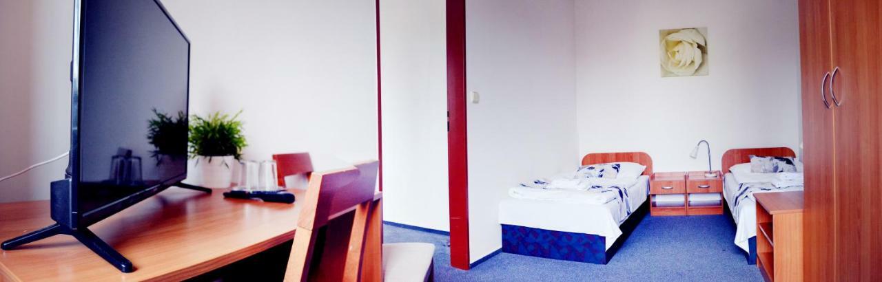 Hotel S-Centrum Benesov  Luaran gambar