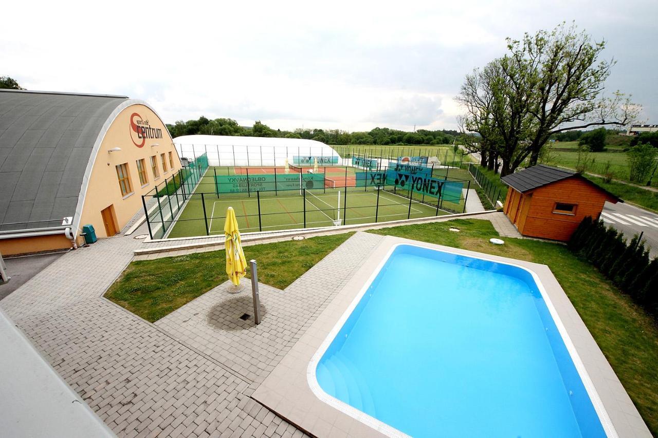 Hotel S-Centrum Benesov  Luaran gambar